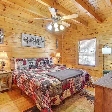 Sevierville Cabin With Deck Minutes To Pigeon Forge Экстерьер фото